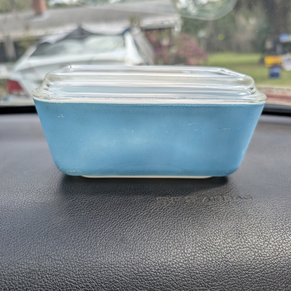 Vintage Blue Glass Storage Container - Picture 3 of 8
